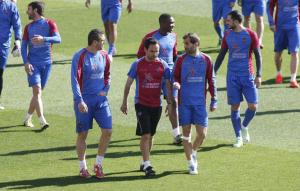Ballesteros y Barkero en un entrenamiento del Levante. (Foto: www.as.com)